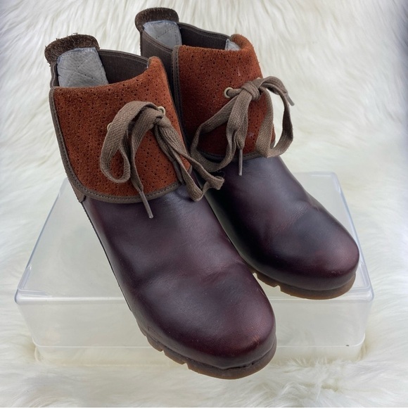 MERRELL CINNAMON SMOOTH BROWN LEATHER WEDGE ANKLE BOOTIES SIZE W7 - Picture 1 of 10